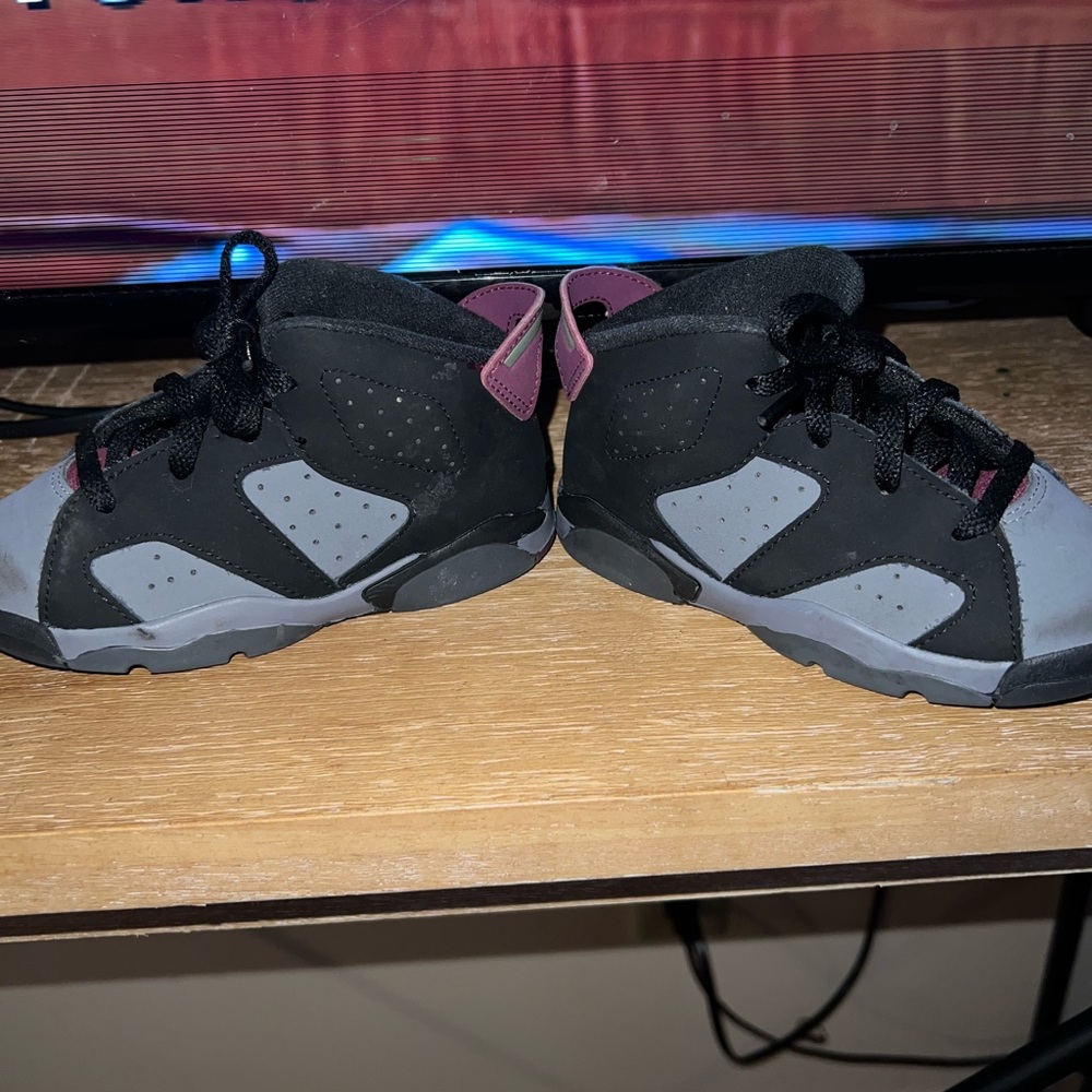 Jordan Retro 6 Bordeaux toddler